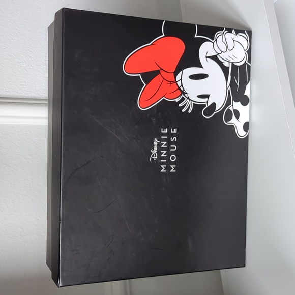 Disney Minnie Mouse Crossbody Bag Gift Set Box - Picture 5 of 6